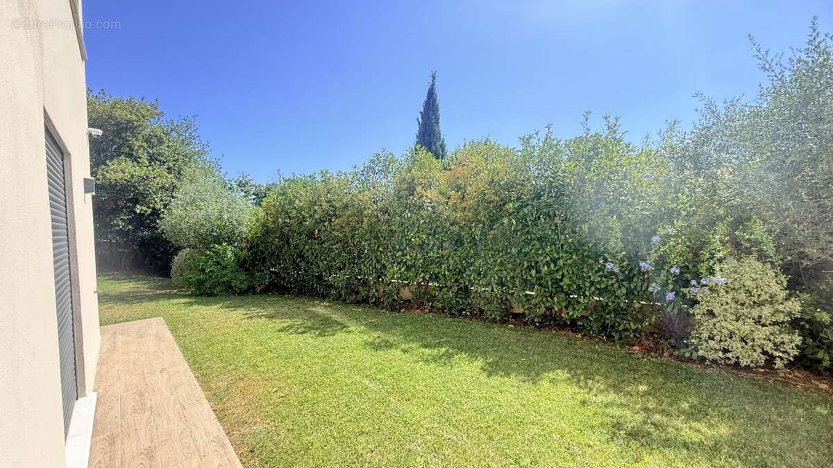 Villa 229M2 piscine terrain garage volume - photo 18