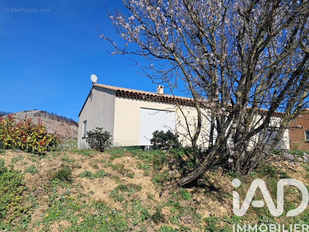 Photo 1 - Maison à TOURNISSAN