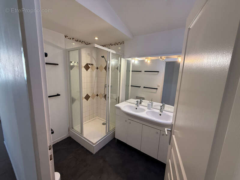  t3 à vendre — biarritz quartier des halles  libre & disponible immédiatement - photo 4
