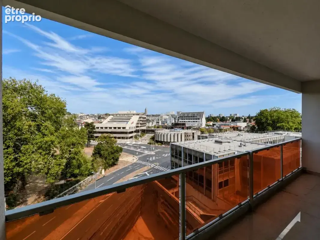 Appartement 3 pièces 72 m² · à Cholet · 72 m² · 120 000 €
