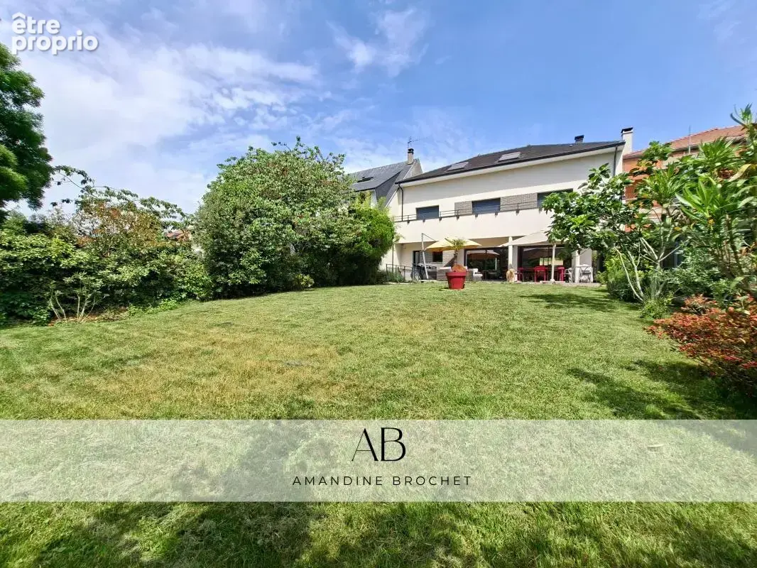 Maison 8 pièces 215 m² à vendre à Marnes-La-Coquette (92430) - photo 16