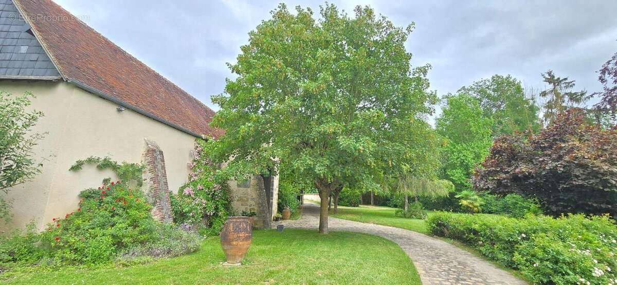 Grange sur Terrain clos de 1958 m² - Idéal pour projet de réception - photo 8