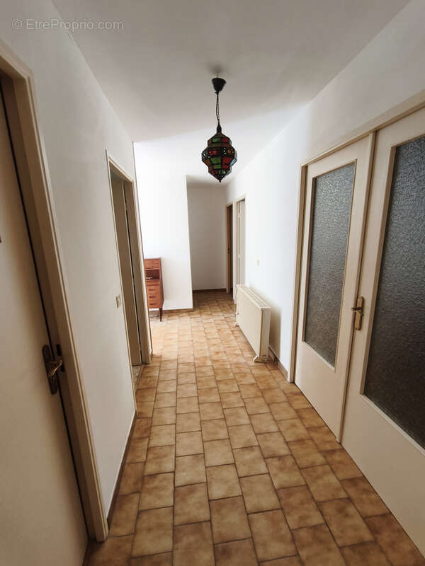 Maison à MONTFERRAT