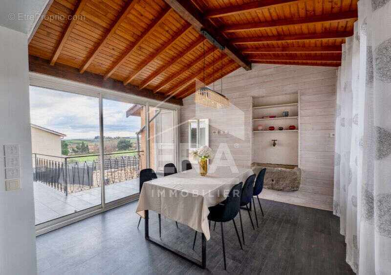 Maison à SOUCIEU-EN-JARREST