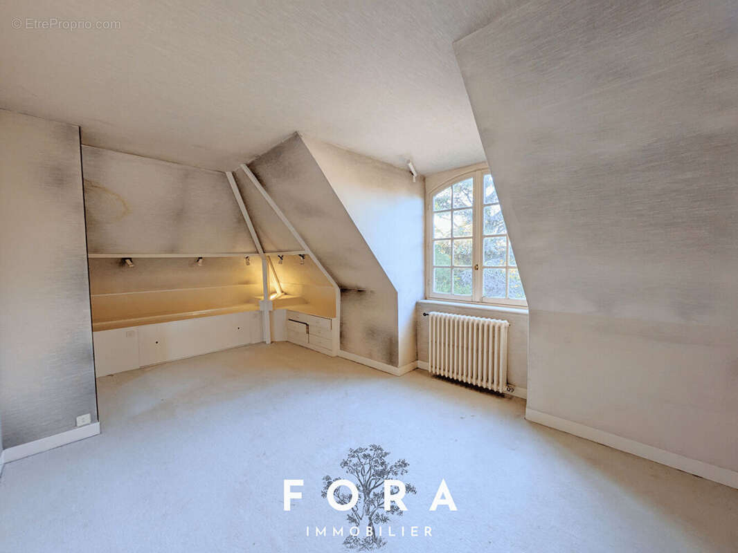 Maison à CONDE-SUR-NOIREAU