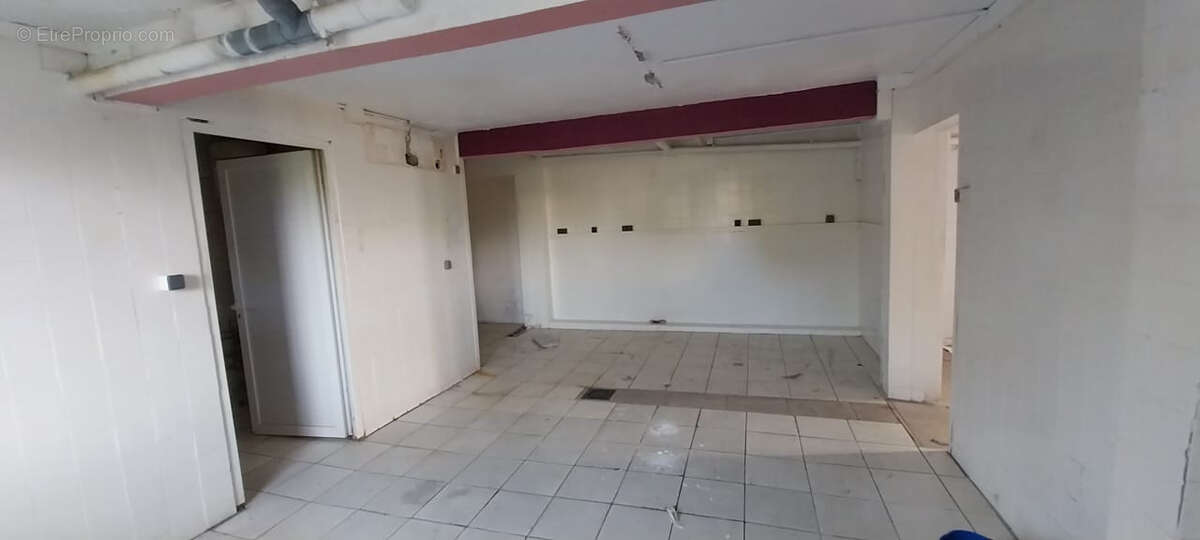 Commerce à FORT-DE-FRANCE