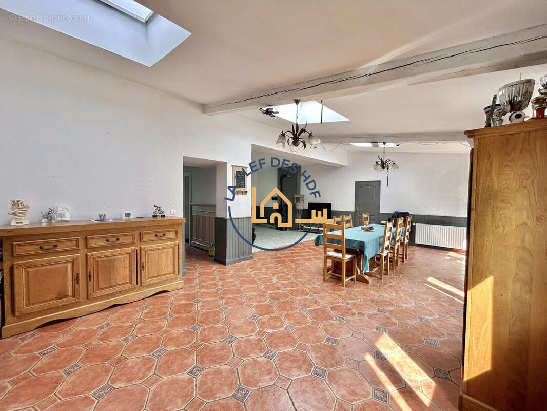 Maison à VIS-EN-ARTOIS