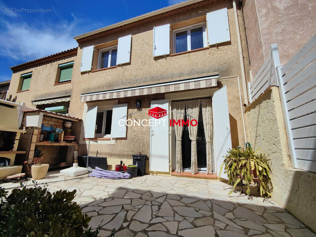 Maison à LA CRAU