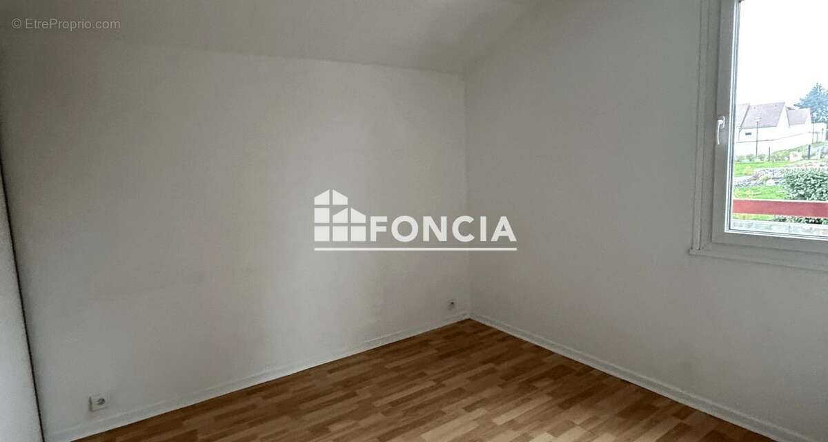 Maison à LES BORDES