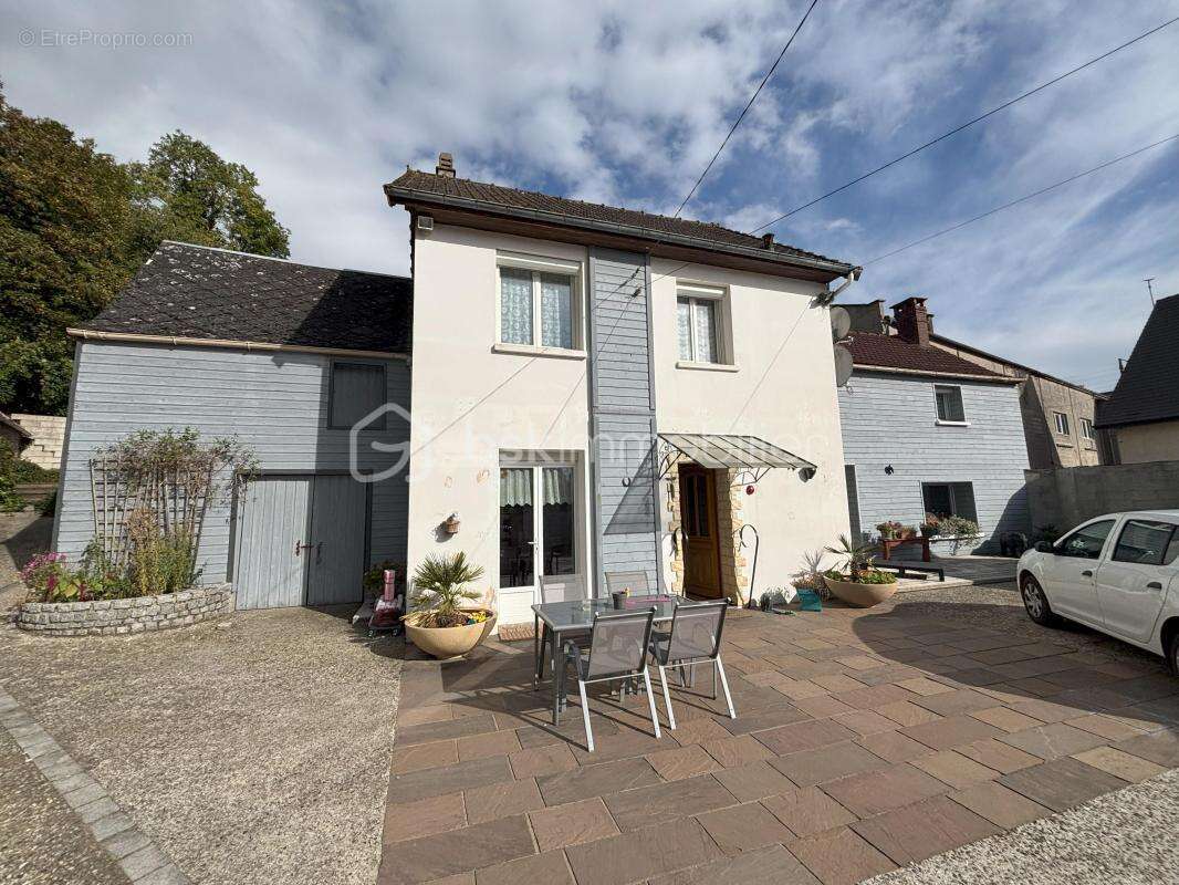 Maison à BOUTTENCOURT