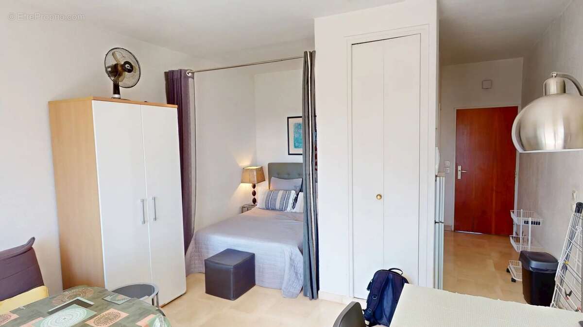 Appartement à VILLENEUVE-LOUBET