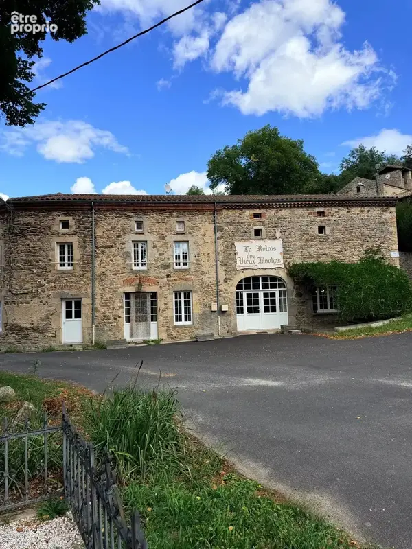 Photo Maison à Valz-Sous-Chateauneuf au prix de 270 000€