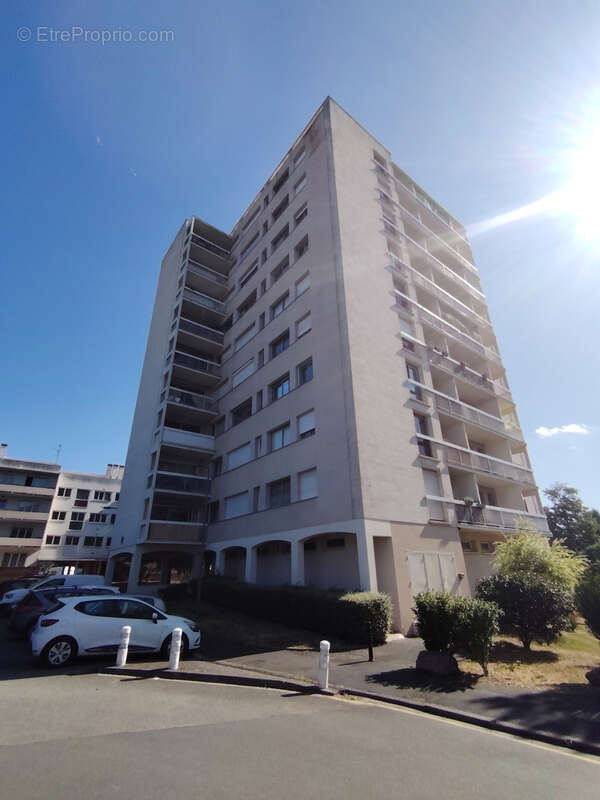 F2 avec Balcon Sud Ouest - photo 2