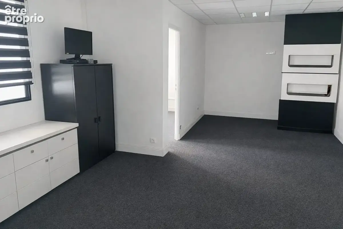 Commerce 186 m² à vendre à Vannes (56000) - photo 4