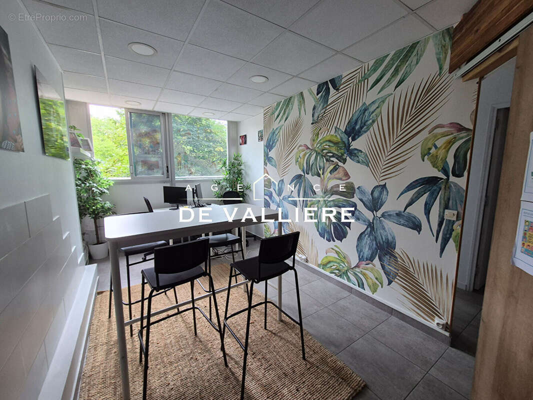 Commerce à NANTERRE