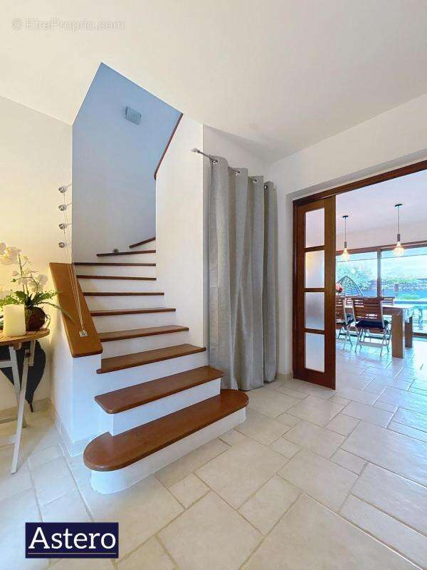 Sarzeau-centre ville-maison 7 pieces-piscine-calme-lumineuse - photo 6