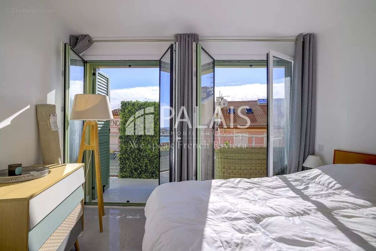 Appartement à VILLEFRANCHE-SUR-MER