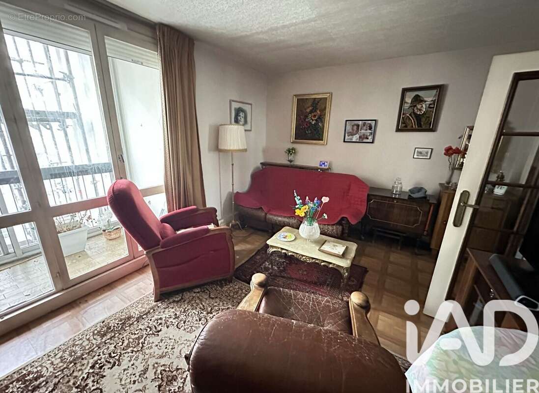 Photo 2 - Appartement à LA GARENNE-COLOMBES