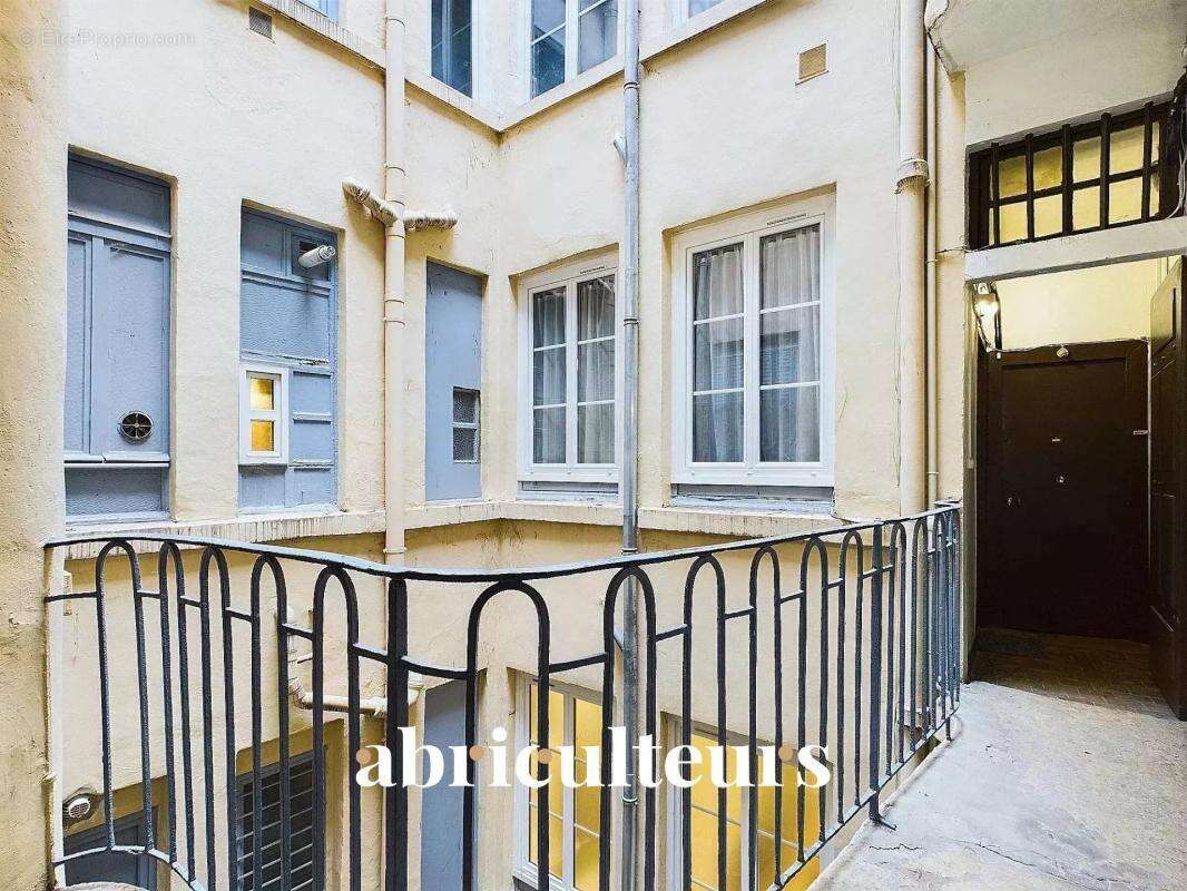 Appartement à LYON-1E