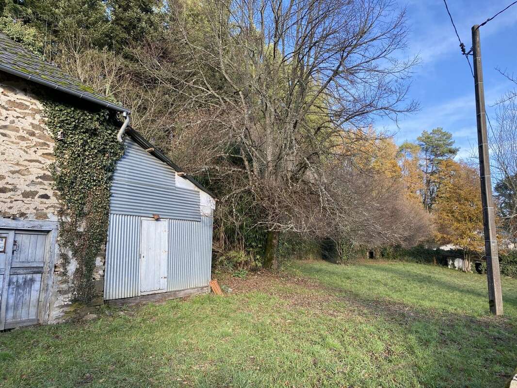 Maison à SUSSAC