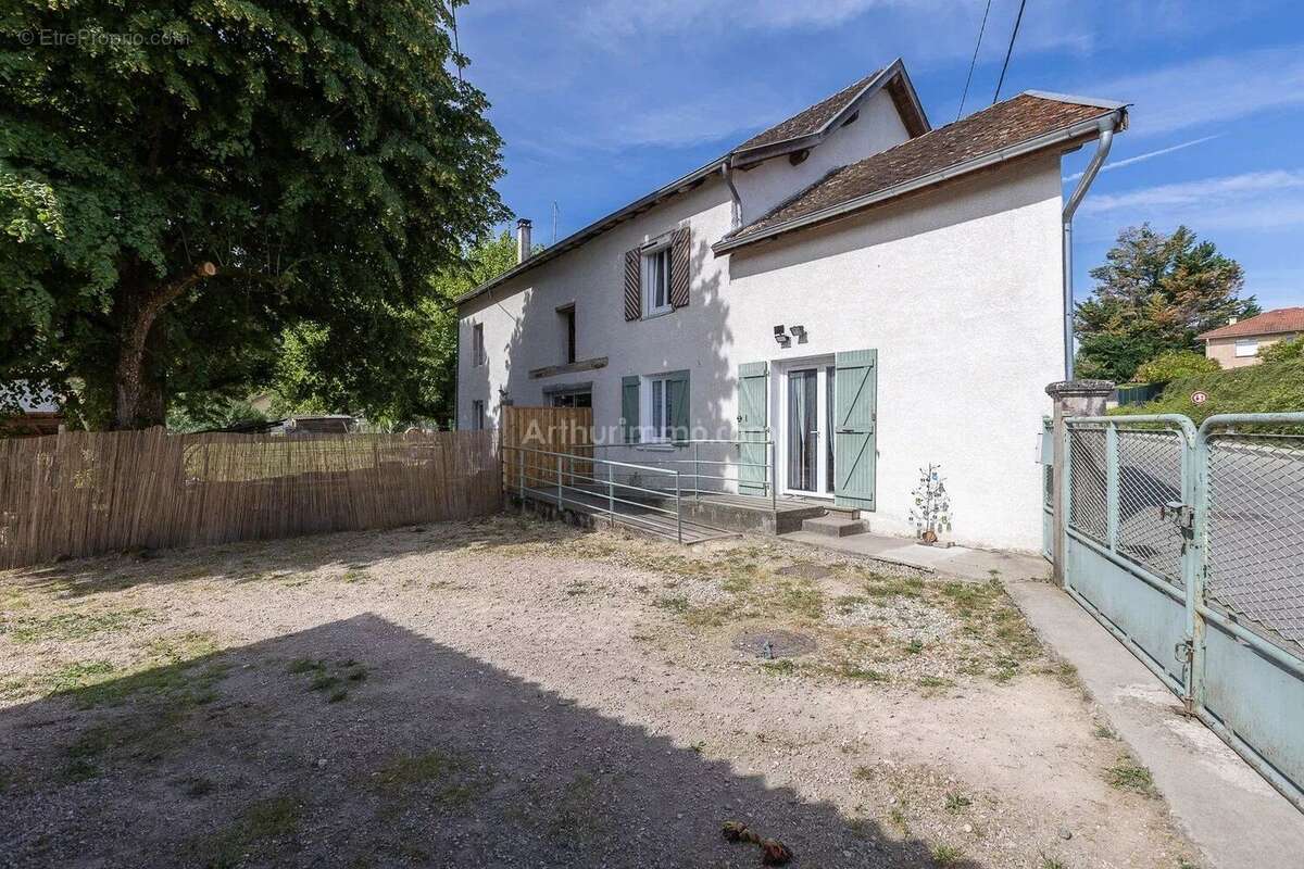 Maison à VIGNIEU