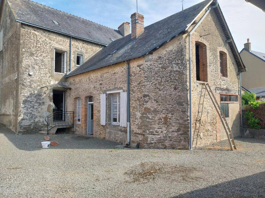 Maison à SAINT-PIERRE-SUR-ORTHE