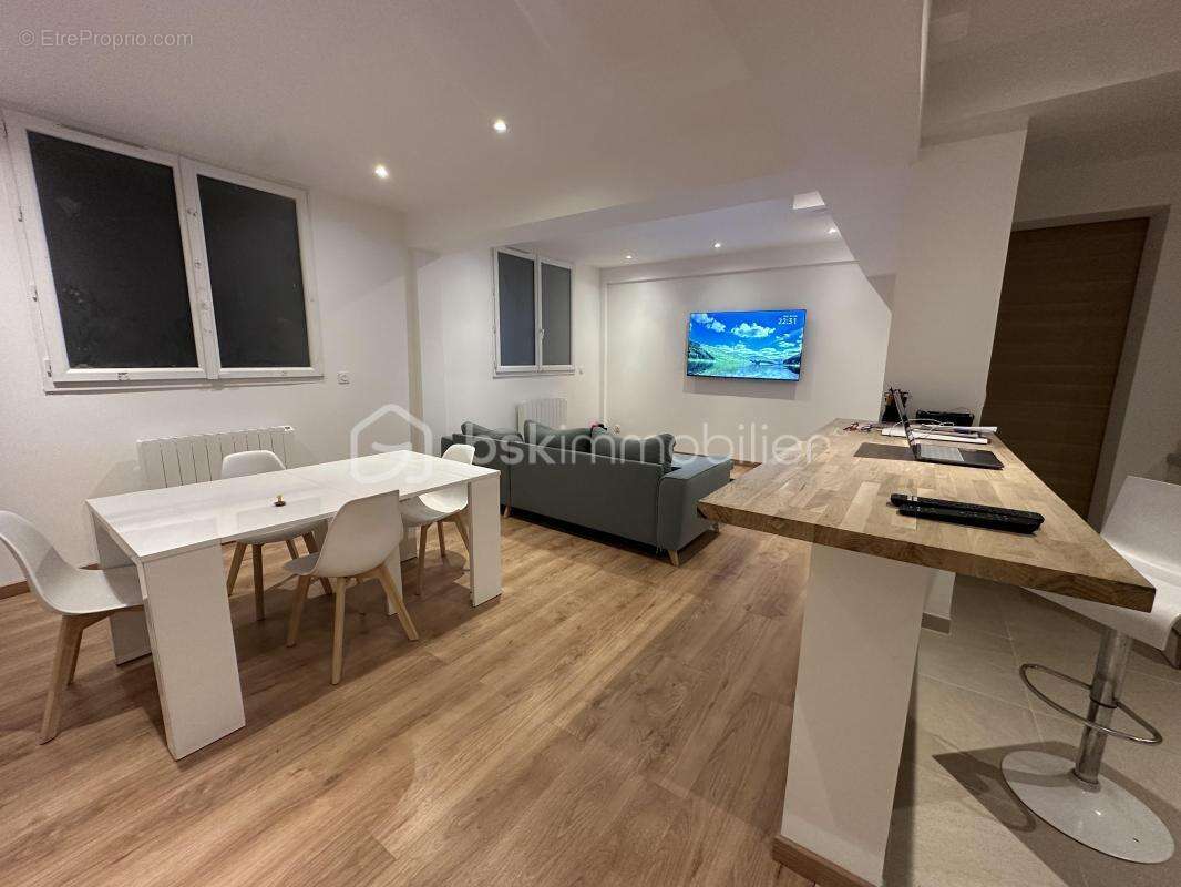 Terrain à SAINT-MEMMIE