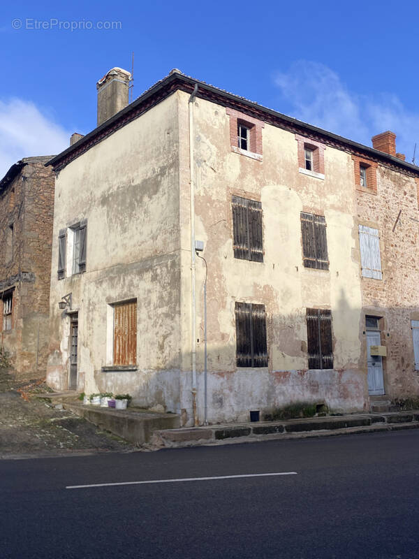 Maison à MONTAIGUET-EN-FOREZ
