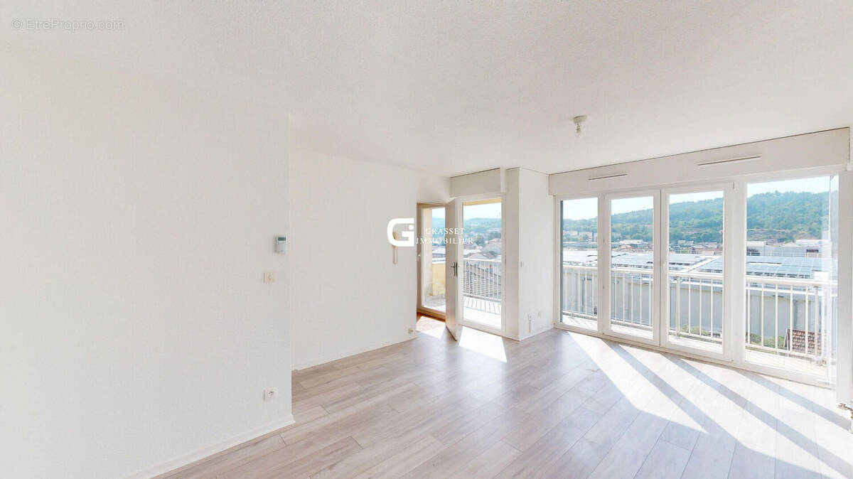 Appartement à OYONNAX