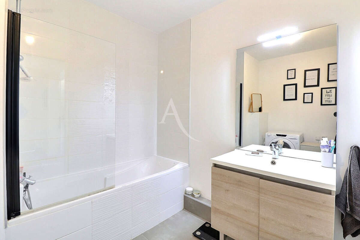 Appartement à MARSEILLE-9E