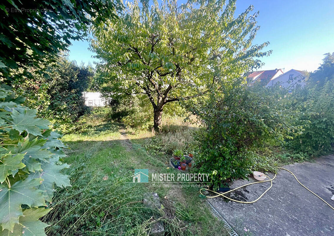 Maison à SARTROUVILLE