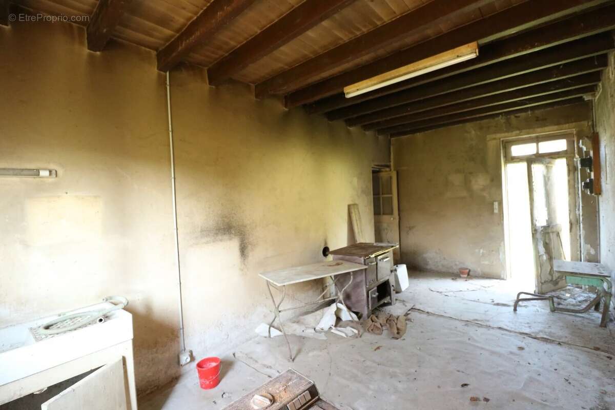 Maison à LA GUERCHE-SUR-L&#039;AUBOIS