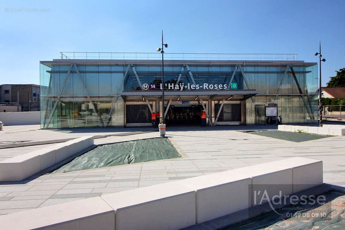 Appartement à L&#039;HAY-LES-ROSES