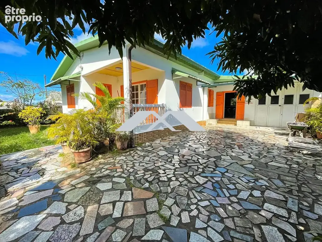 Maison 4 pièces 100 m² · à Saint-André · 100 m² · 279 000 €