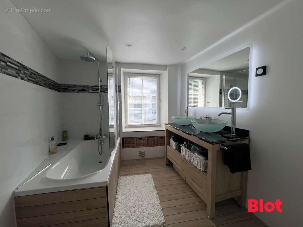 Maison à SAINT-NOLFF