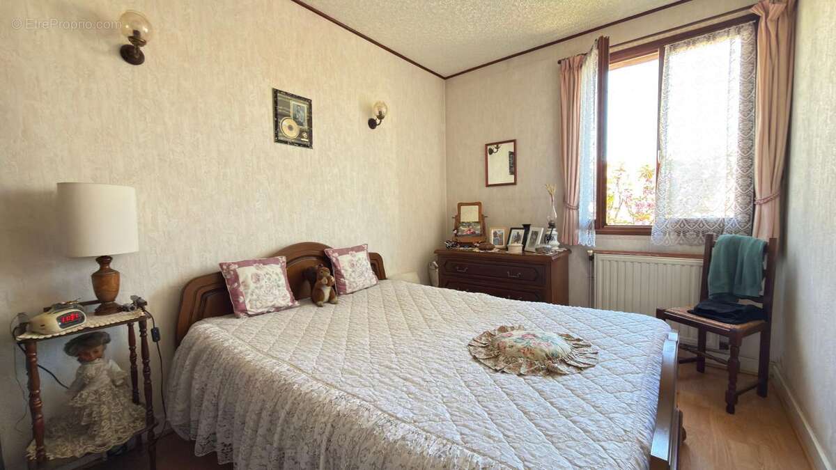 Maison à NEUILLY-SUR-MARNE