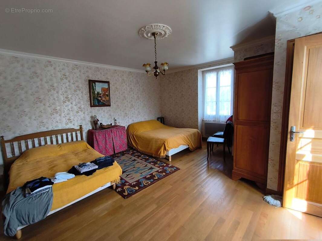 Maison à SAINT-FRAIMBAULT