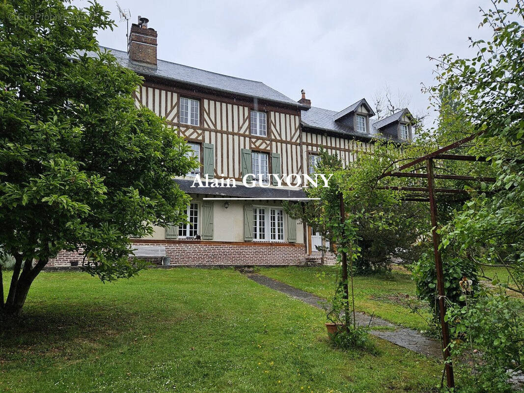 Maison à PONT-L'EVEQUE