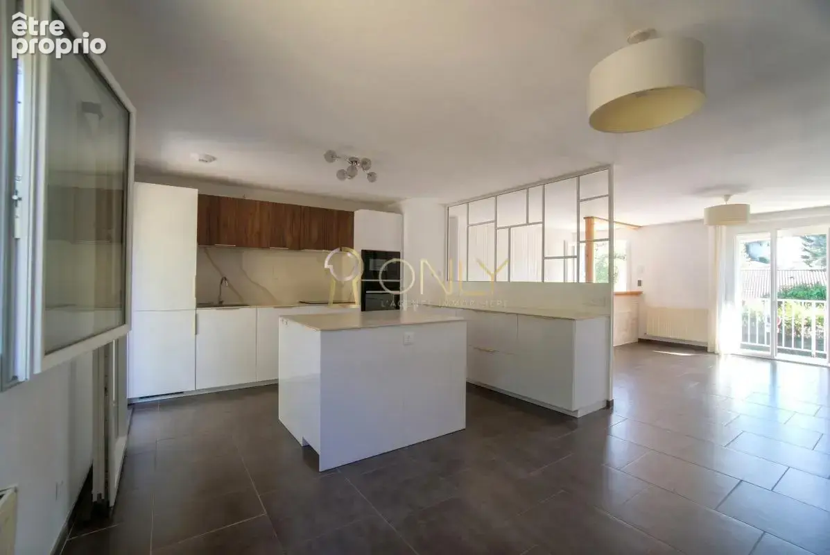 Frans - Maison - 110 m² - 4 chambres - Sous-sol complet - photo 8