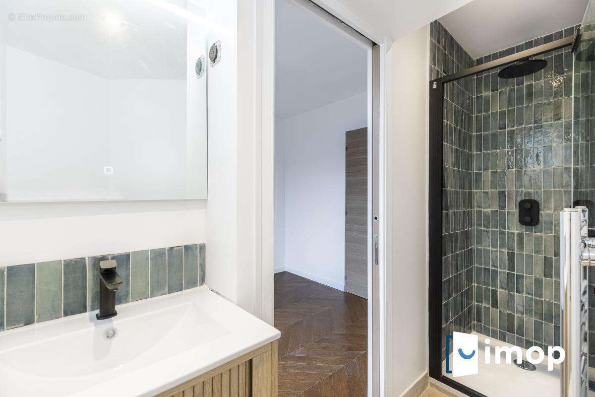 Appartement à PARIS-12E