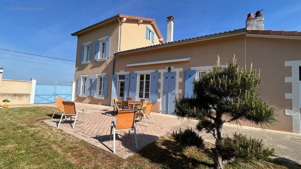 Maison à LEZOUX