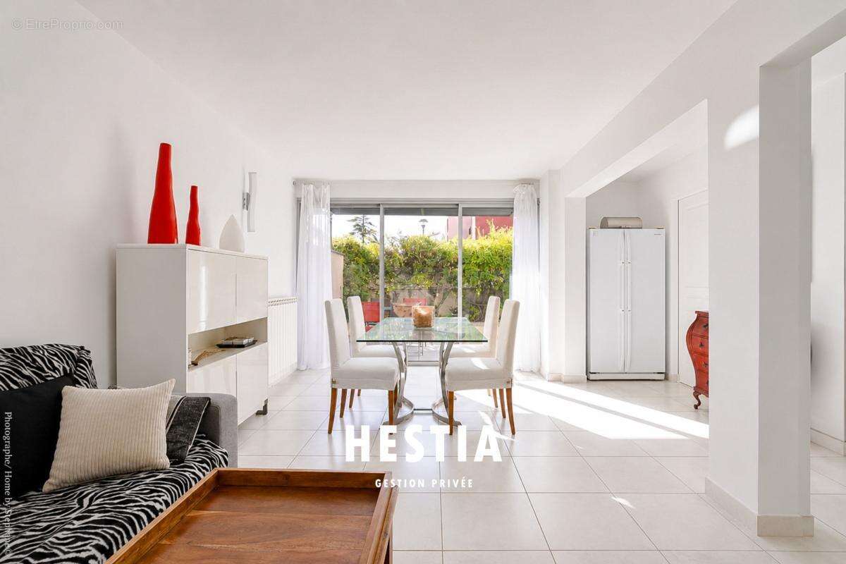 Bandol – rare rez-de-jardin – type 2 de 54,50 m² + terrasse privative de 24 m² – piscine & tennis – mer à pied - photo 10
