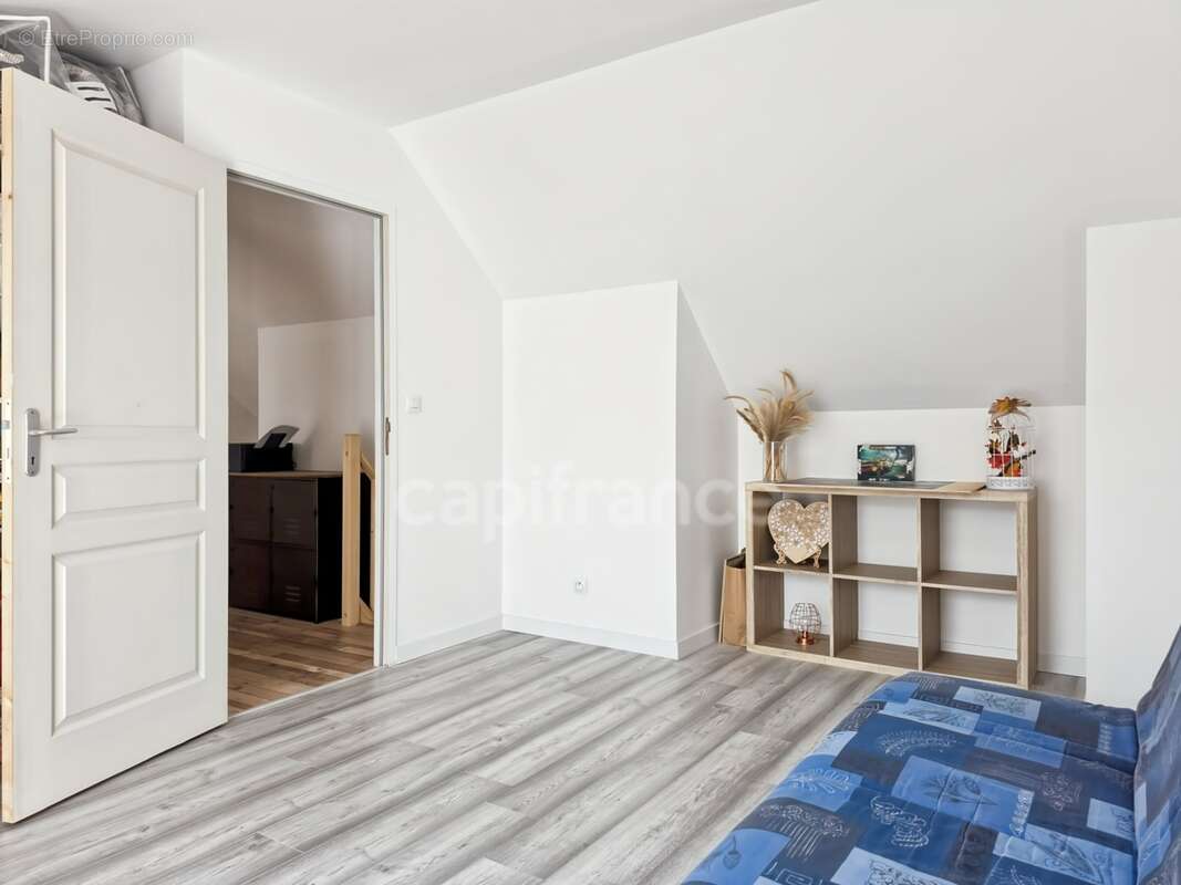 Pavillon récent de 145 m² avec 4 chambres, DPE C ! - photo 13