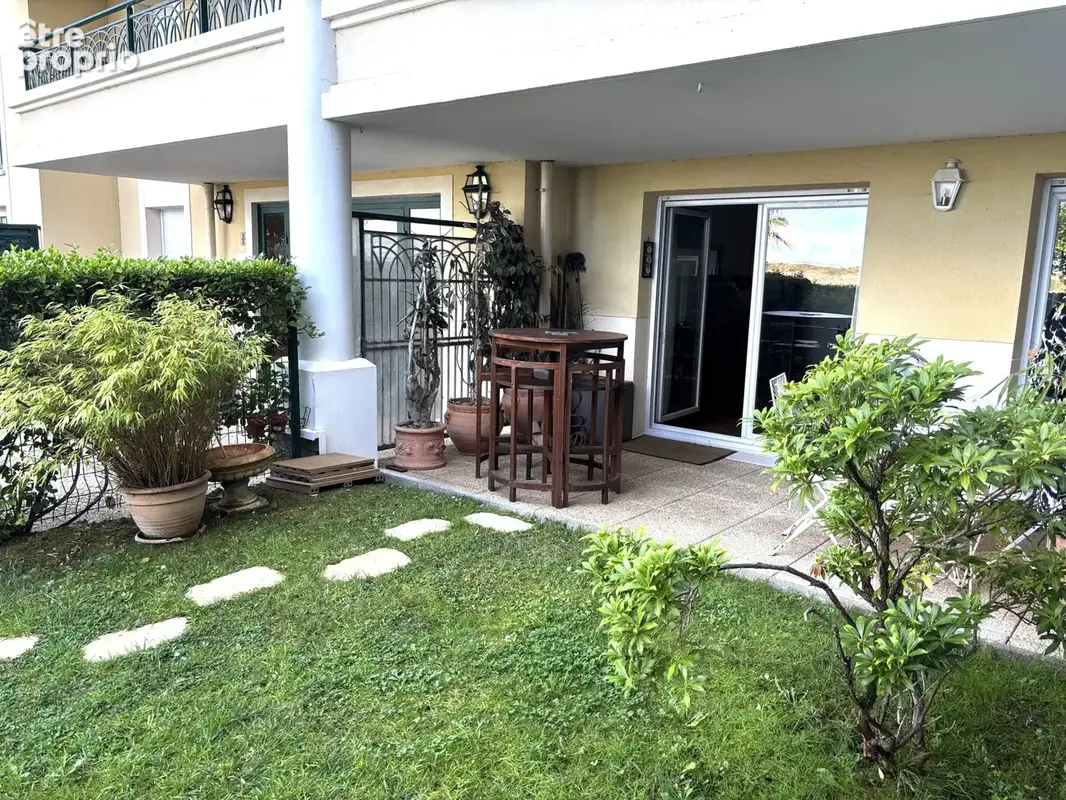 Port-Guillaume - Charmant 2 pièces avec terrasse et jardin - photo 6