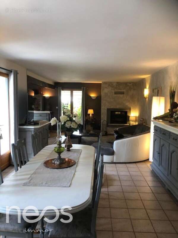 Maison à FARGES-EN-SEPTAINE