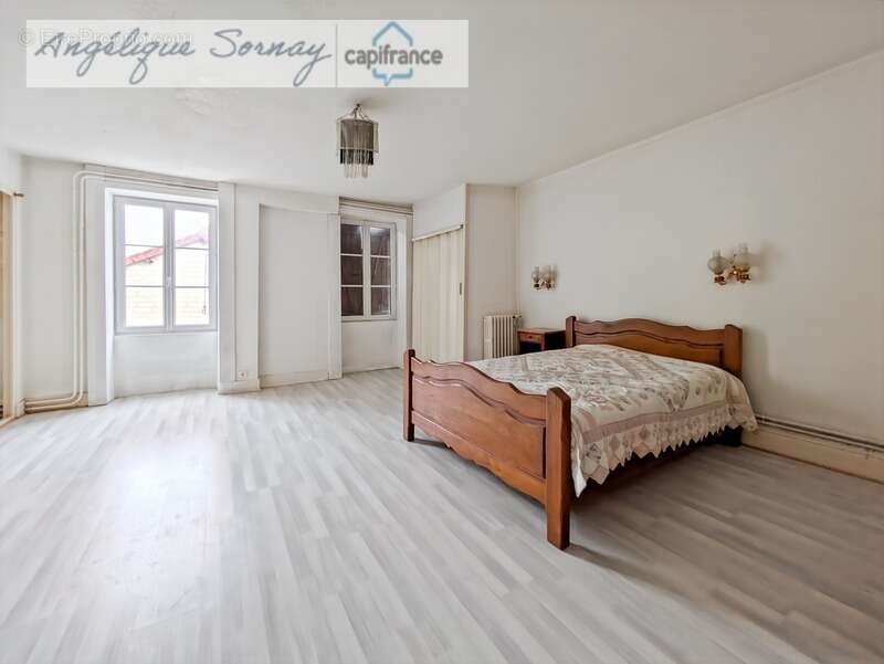 Maison à BLETTERANS