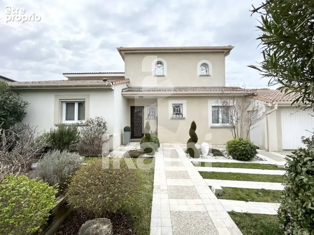 Maison de 150 m2 avec piscine - photo 10