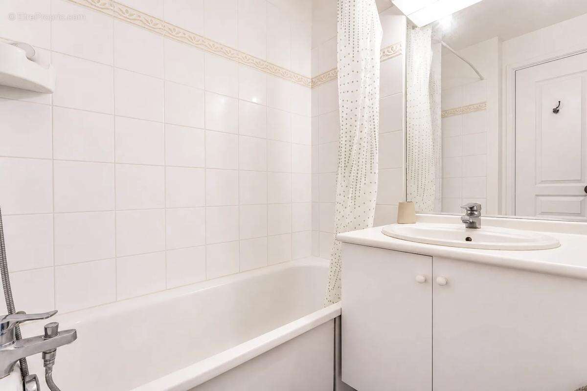 Chaleureux T2 de 42m² avec balcon vendu loué - photo 8
