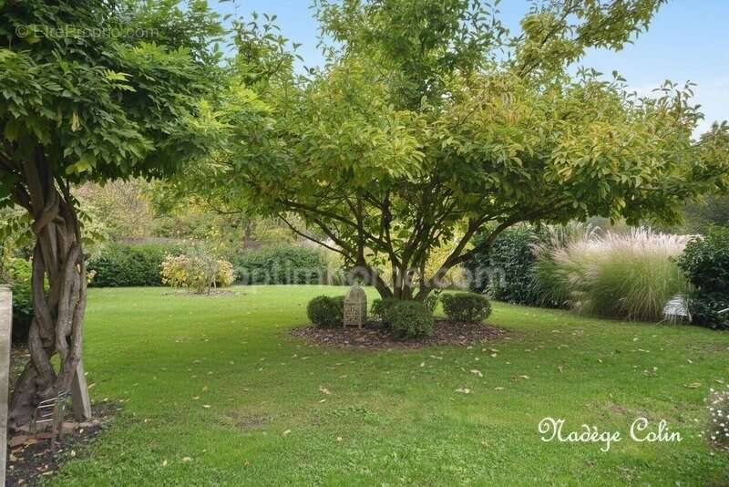Maison à MILON-LA-CHAPELLE