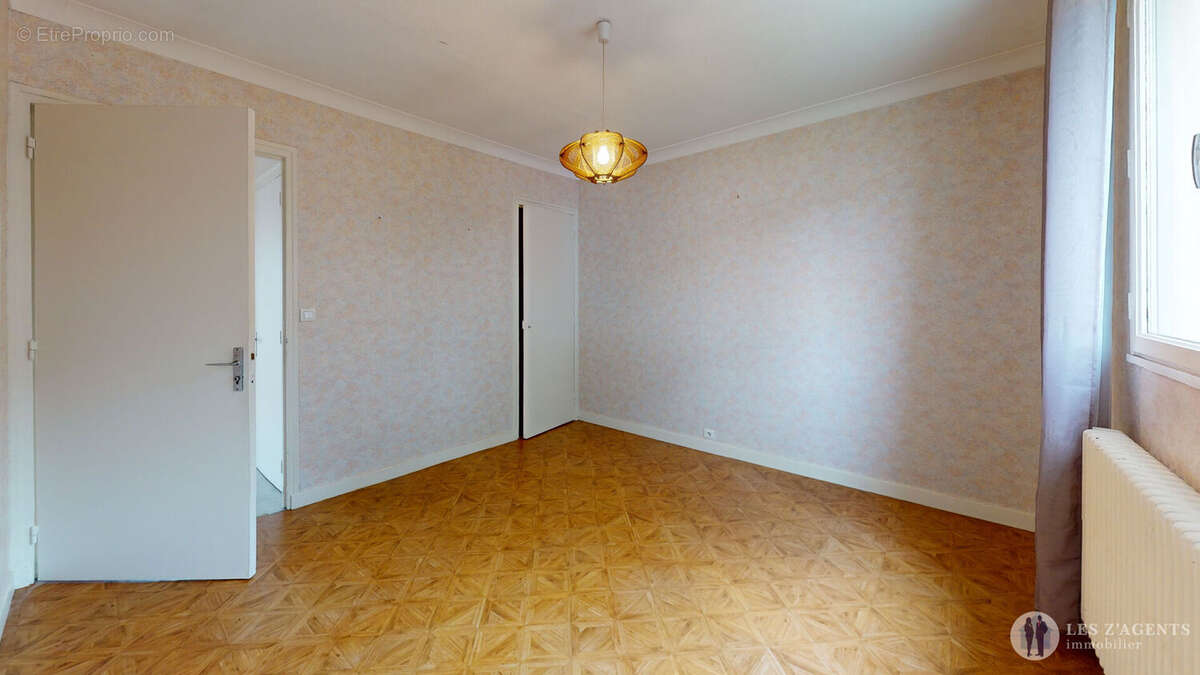 Maison à ECHIROLLES